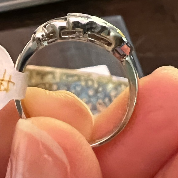 Sterling ☀️Animal ring New size 6 Sterling Silver Elephant ring nwt - Picture 3 of 7